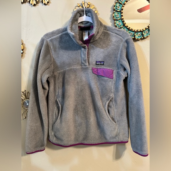 Patagonia Women's Re-Tool Snap-T Fleece Pullover Sweater Small Gray Purple - Picture 2 of 5